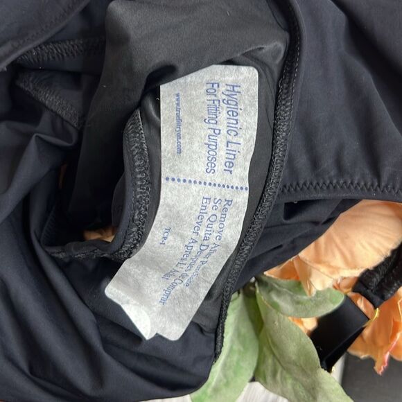 Gottex Women's Standard V-Neck Blouson Swimsuit NWT Size 16 - Picture 6 of 6